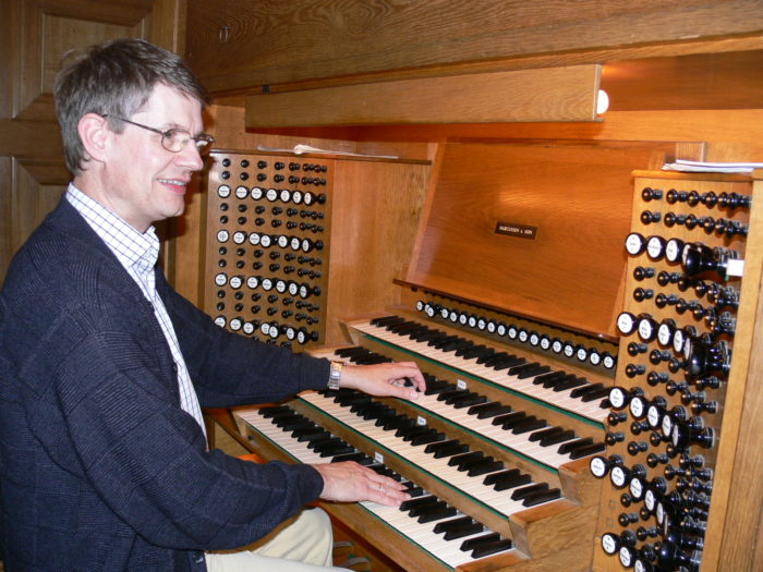 Dr. Laschet at the Cathedral Organ in Haderslev (DK)